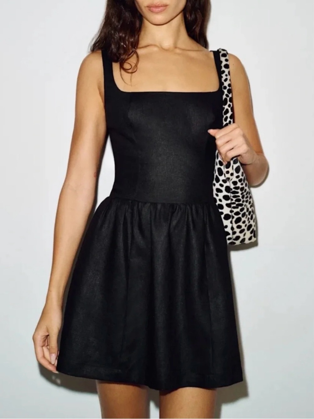 Reformation Janu Linen Mini Dress In Black, NWOT, NEVER WORN, NO FLAWS.